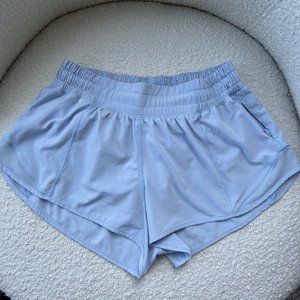 Lululemon Hotty Hot Short II *2.5''